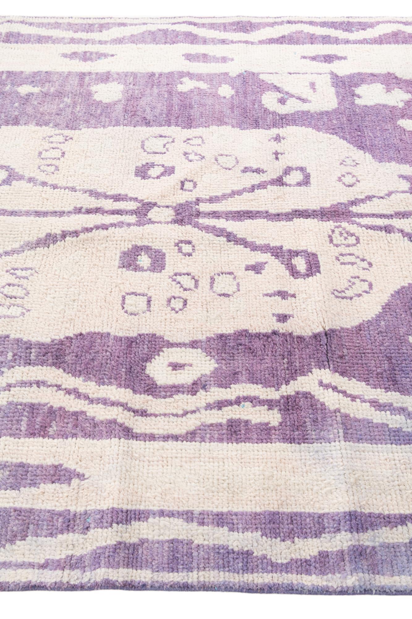 5' 10 x 9' 5 Hand Knotted Moroccan Wool Rug