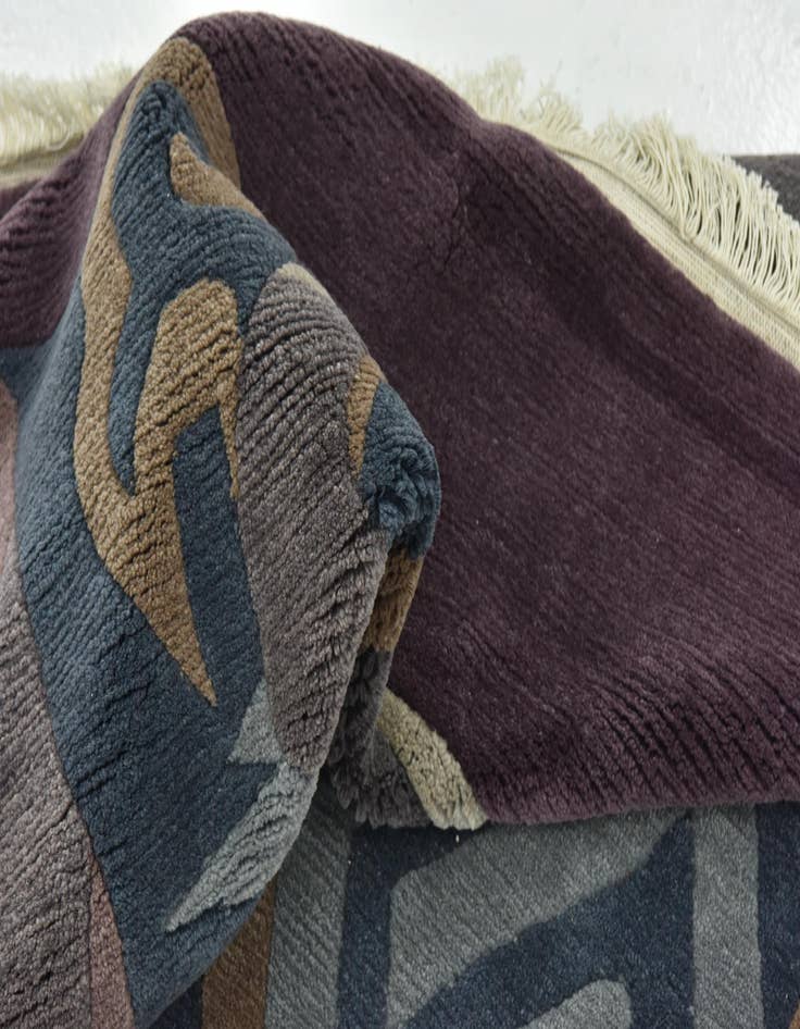 Detail image of 8' 3 x 11' 9 Hand Knotted Nepal Wool Rug