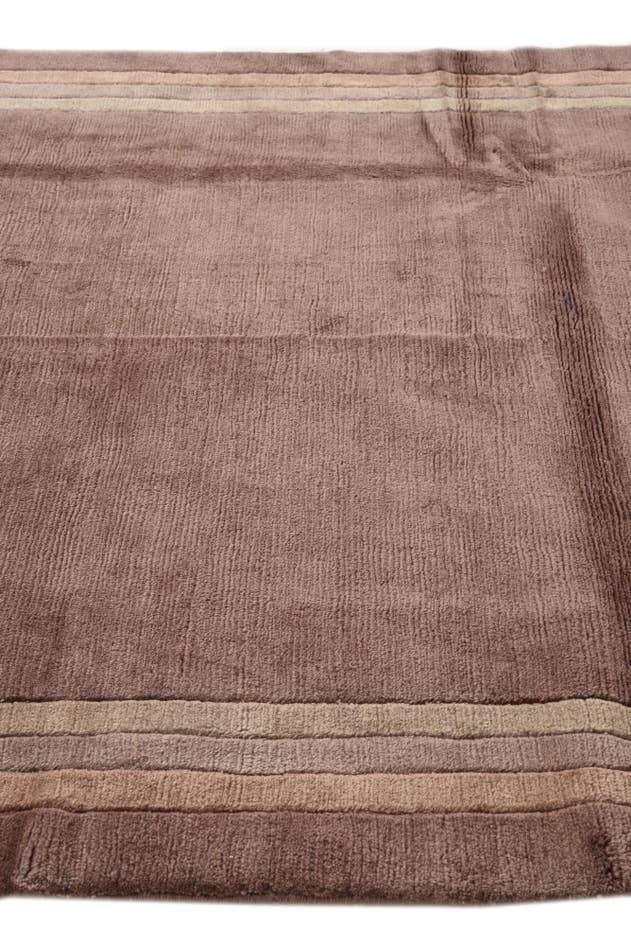 Detail image of 5' x 6' 5 Hand Knotted Nepal Wool Rug