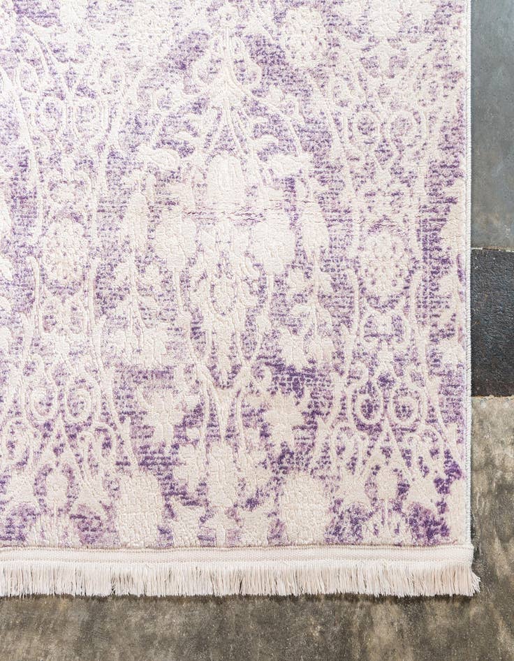 Detail image of 5' x 8' New Vintage Rug