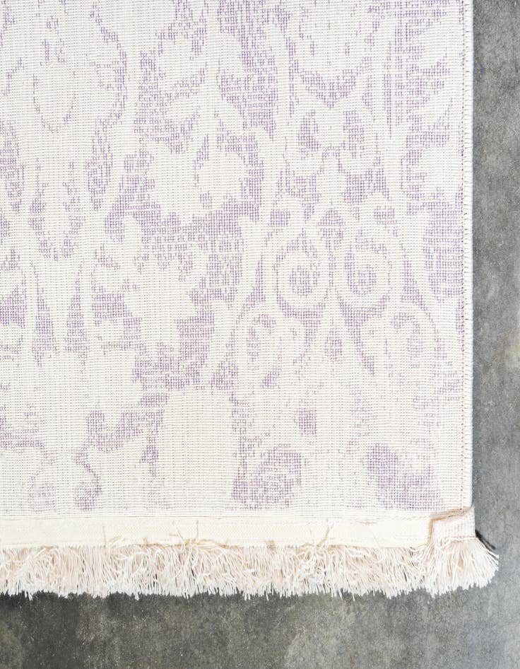 Detail image of 5' x 8' New Vintage Rug