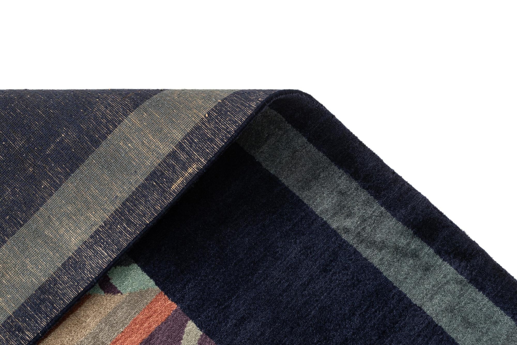 6' 6 x 7' 11 Scala Rug