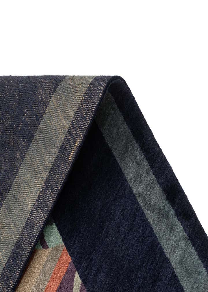 6' 6 x 7' 11 Scala Rug