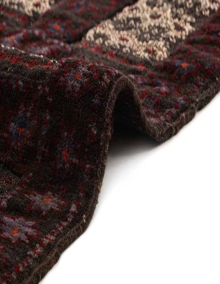 Detail image of 2' 8 x 4' 7 Sofreh Rug