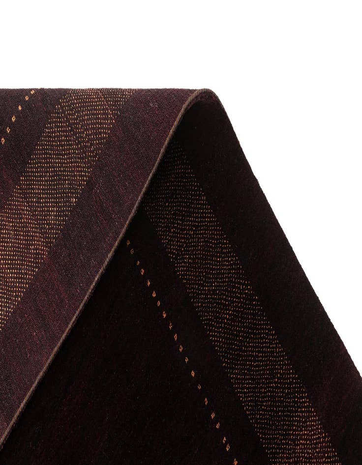 Detail image of 4' 8 x 5' 11 Sonaghuly Rug