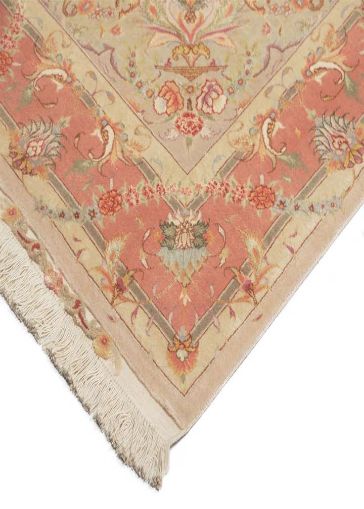 5' x 7' Tabriz Rug