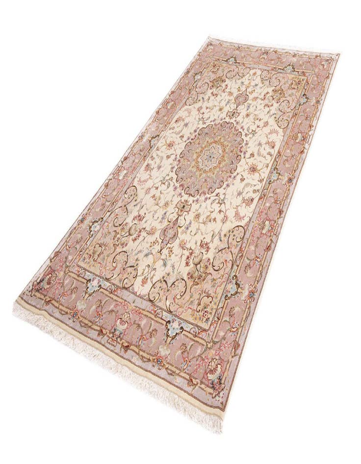 Detail image of 4' 10 x 6' 8 Tabriz Rug