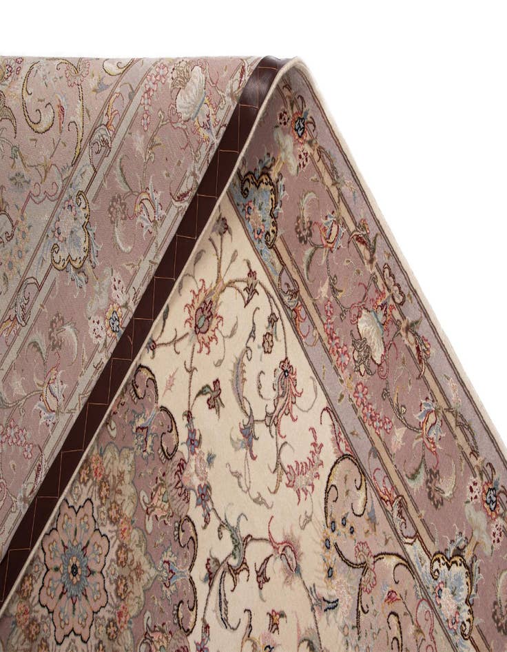 Detail image of 4' 10 x 6' 8 Tabriz Rug