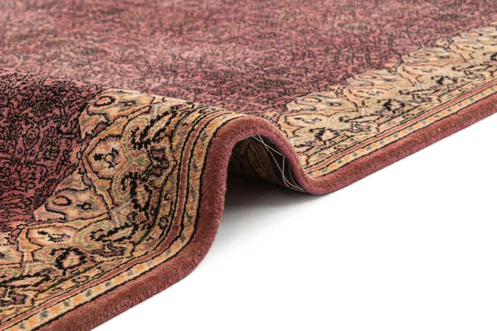 5' 7 x 7' 7 Taj Mahal Rug