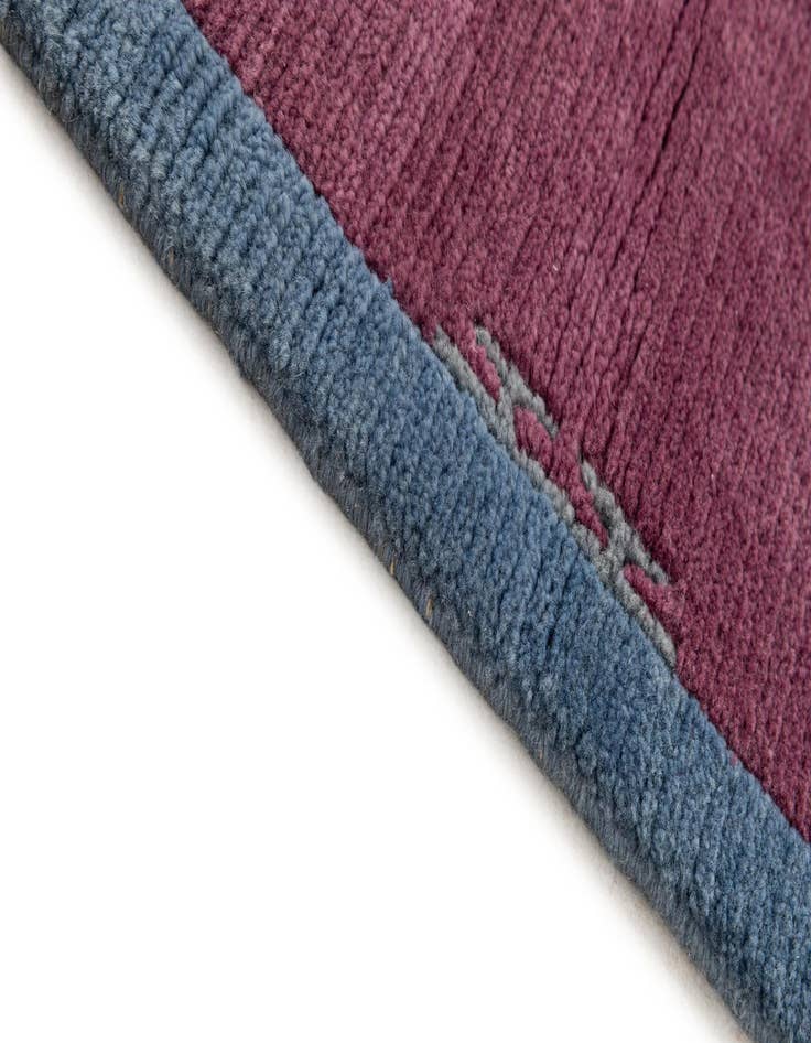 Detail image of 2' 6 x 4' 6 Hand Knotted Tibet Wool Rug