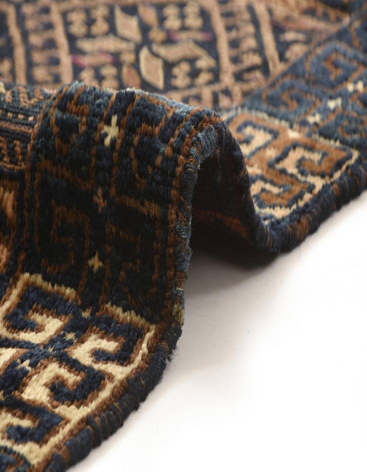 Detail image of 6' 3 x 9' 1 Torkman Rug