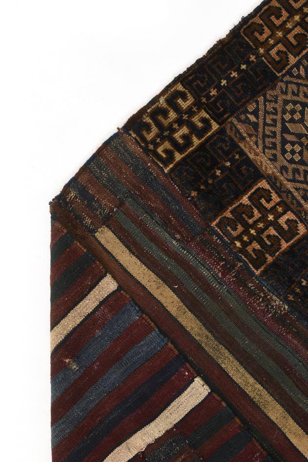 Detail image of 6' 3 x 9' 1 Torkman Rug