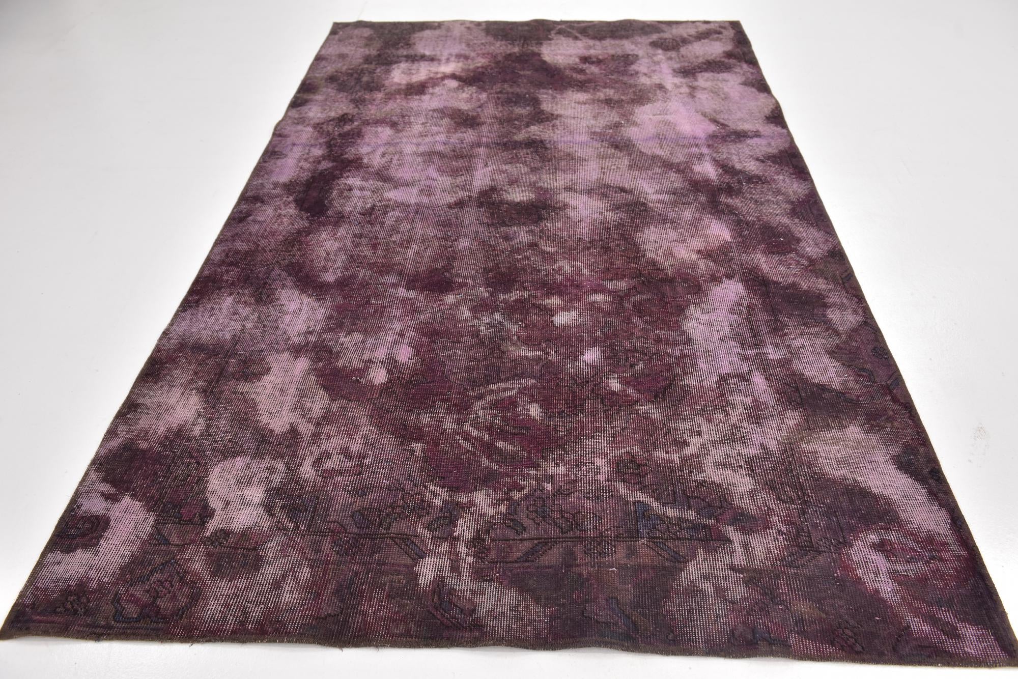5' 7 x 9' Hand Knotted Ultra Vintage Persian Wool Rug