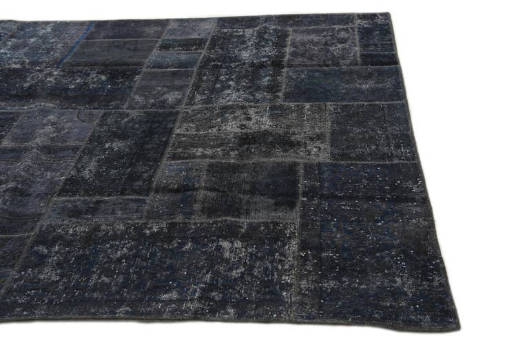 Detail image of 6' x 9' Hand Knotted Ultra Vintage Persian Wool Rug