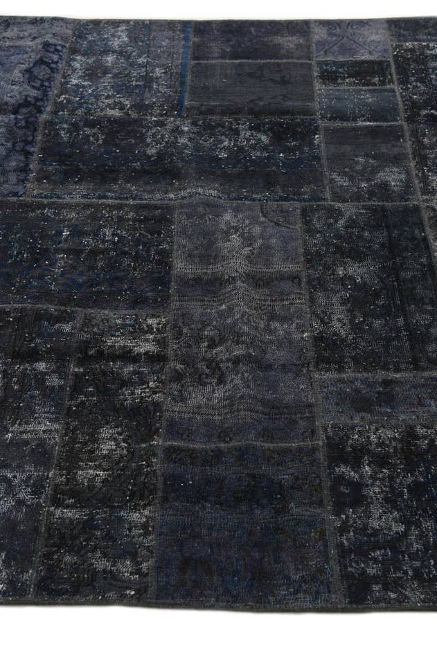 Detail image of 6' x 9' Hand Knotted Ultra Vintage Persian Wool Rug