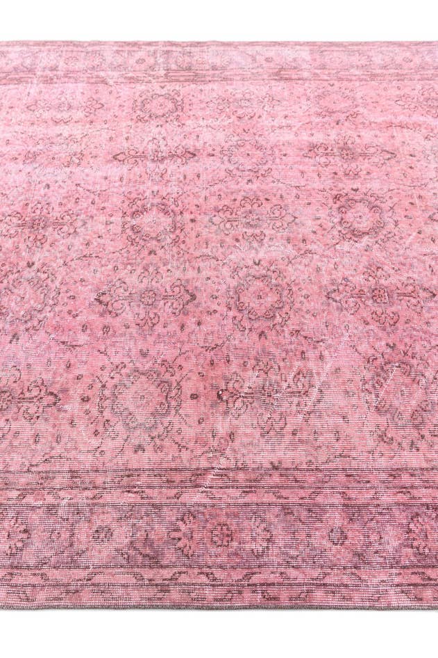 Detail image of 6' 10 x 9' 11 Ultra Vintage Wool Rug