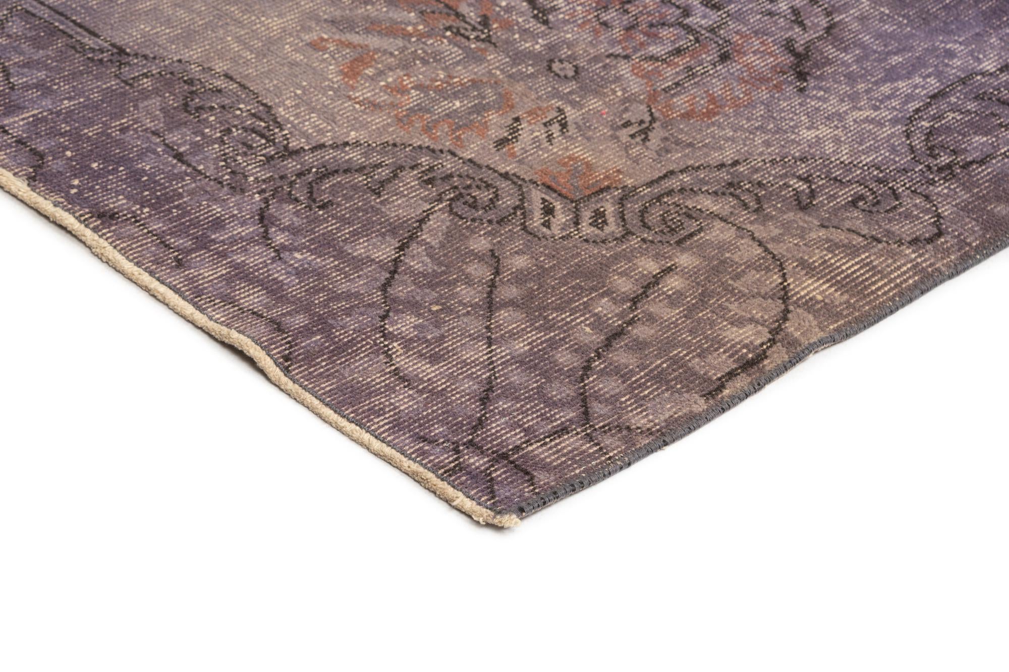 5' 3 x 8' 8 Vintage Royal Rug