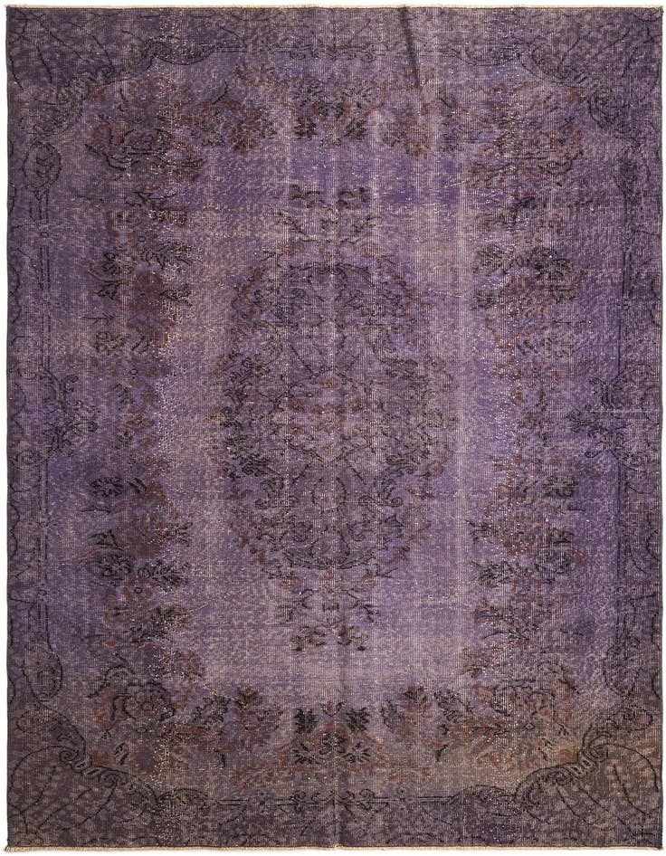 Detail image of 5' 3 x 8' 8 Vintage Royal Rug