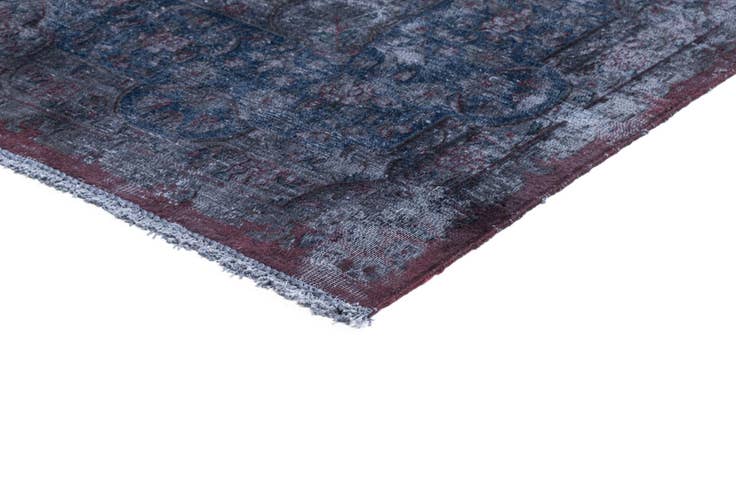 Detail image of 9' 11 x 13' Vintage Royal Wool Rug