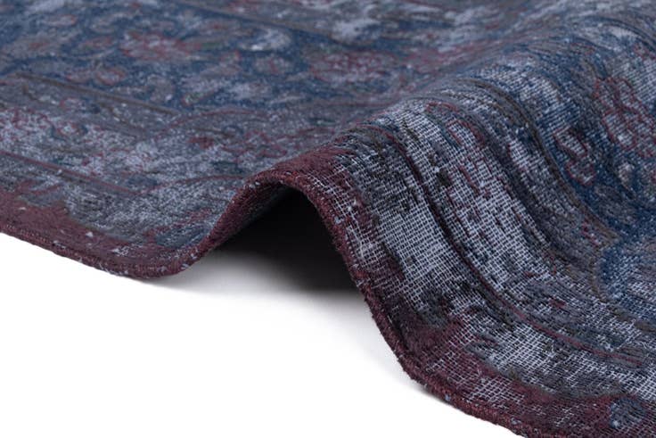 Detail image of 9' 11 x 13' Vintage Royal Wool Rug