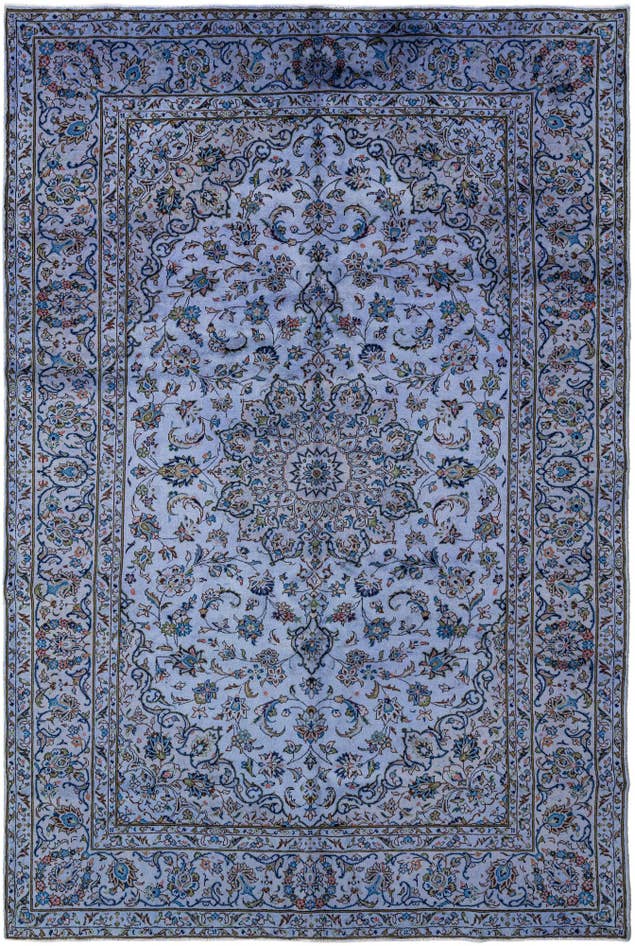 Detail image of 6' 6 x 9' 9 Vintage Royal Rug