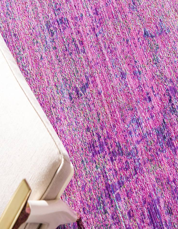 Detail image of 6' x 6' Alexis Round Rug