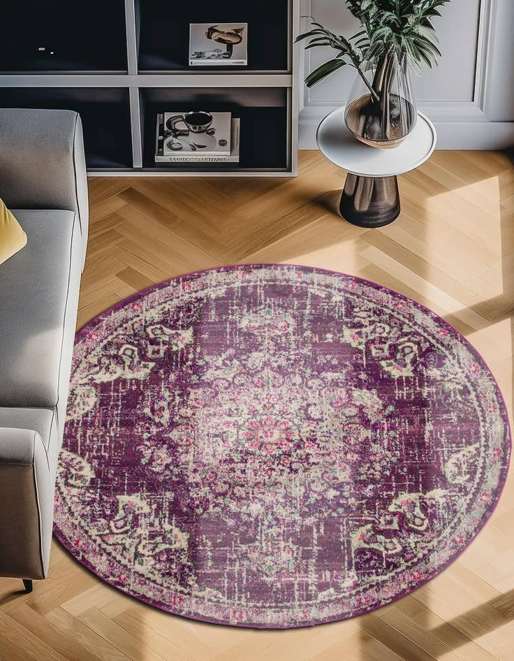 Detail image of 3' x 3' Carrington Round Rug