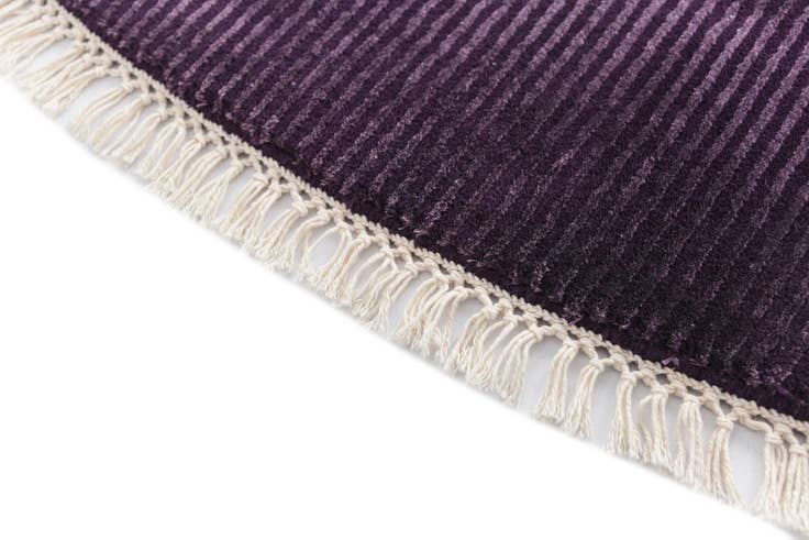 Detail image of 6' 6 x 6' 6 Hand Knotted Darya Wool Round Rug