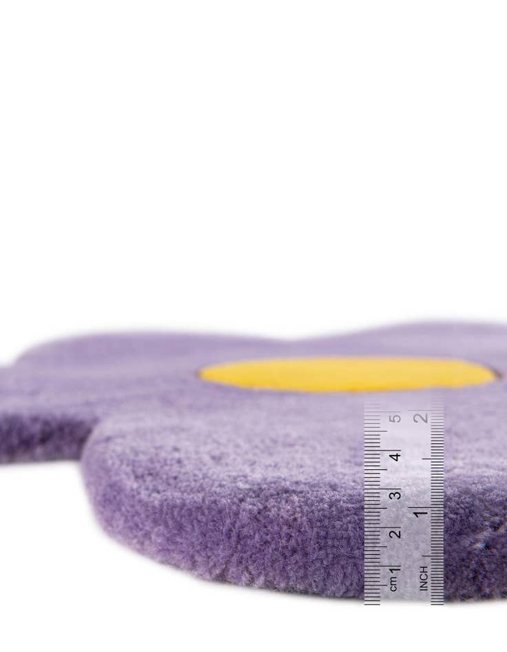 Detail image of 5' 1 x 5' 1 Happy Rugs Funky Flower Wool Round