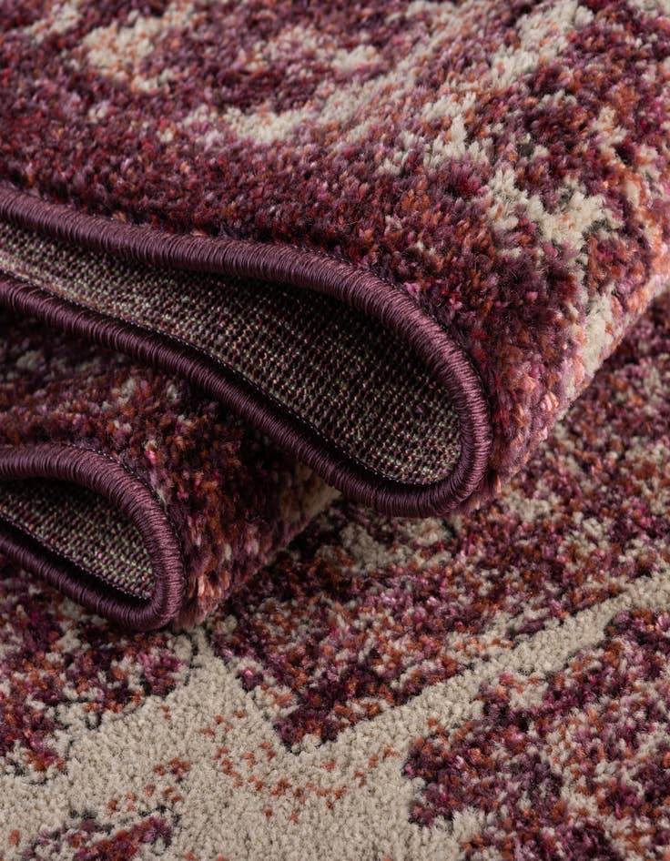 Detail image of 3' 3 x 3' 3 Isabella Round Rug