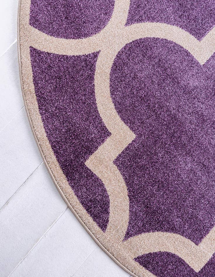 Detail image of 6' x 6' Lattice Round Rug