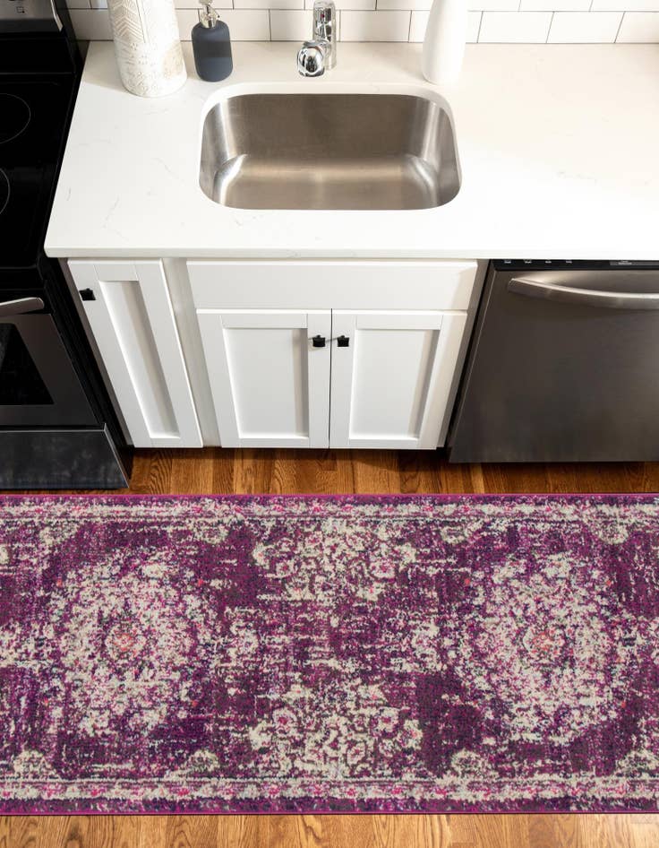 Detail image of 2' x 6' Carrington Runner Rug