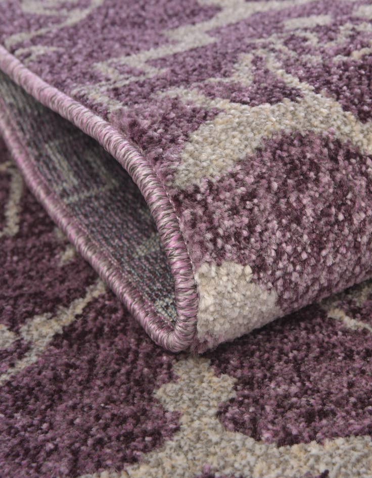 Detail image of 2' 7 x 10' Damask Runner Rug
