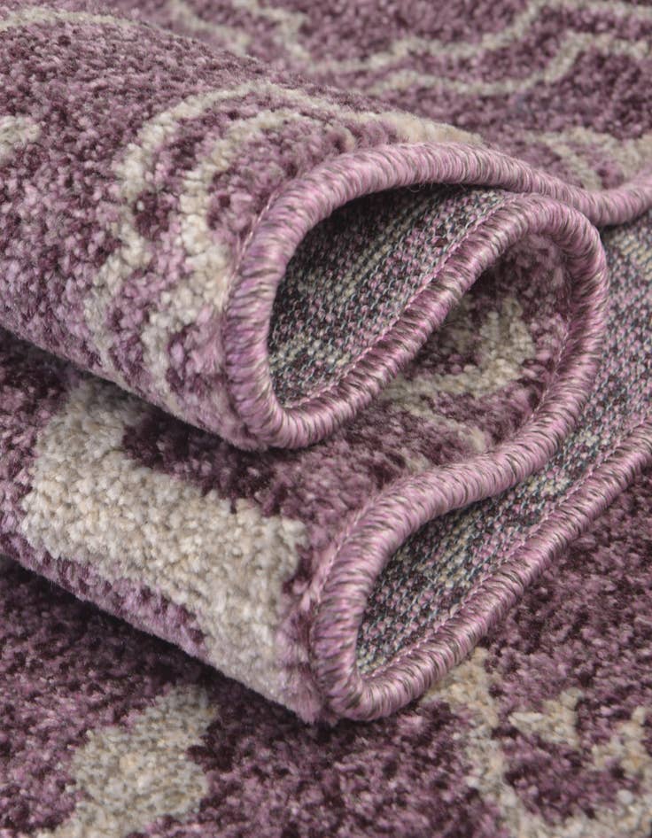 Detail image of 2' 7 x 10' Diana Runner Rug