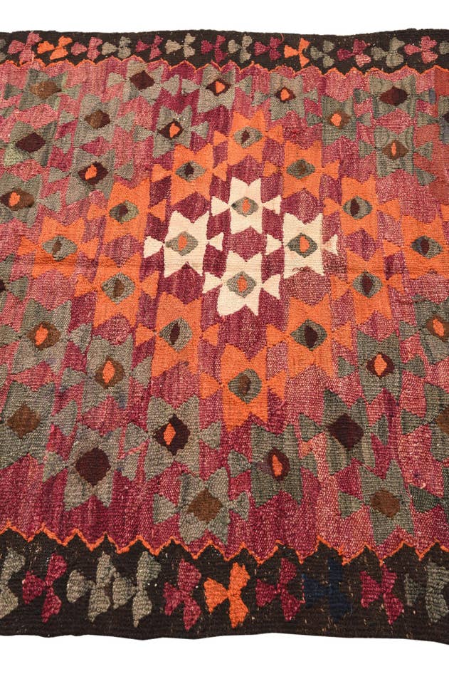 Detail image of 4' 4 x 8' 5 Hand Woven Kilim Fars Wool Runner Rug