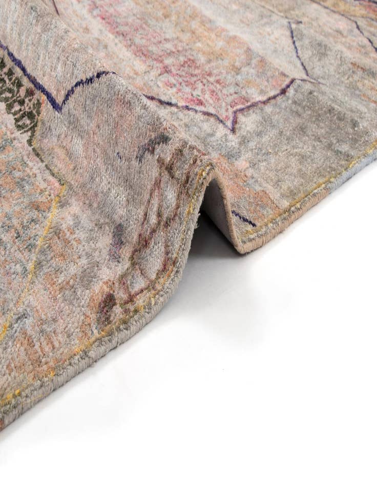 Detail image of 2' 11 x 15' Kundan Runner Rug