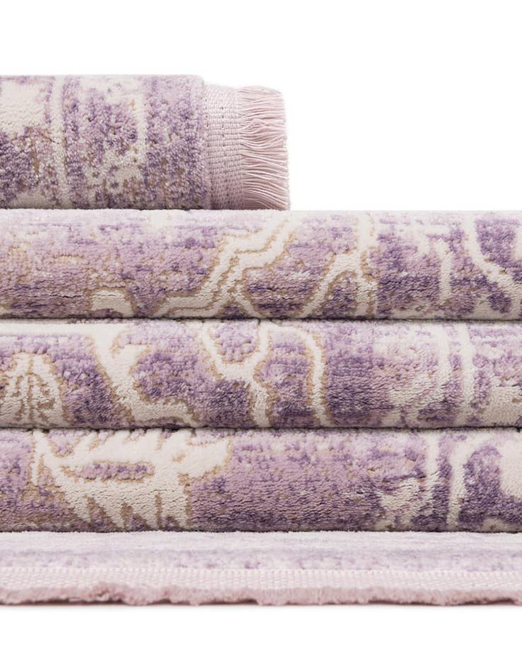 Detail image of 2' 7 x 10' Modern Classical Runner Rug