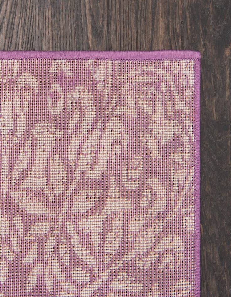 Detail image of 3' 3 x 16' 5 Monaco Runner Rug