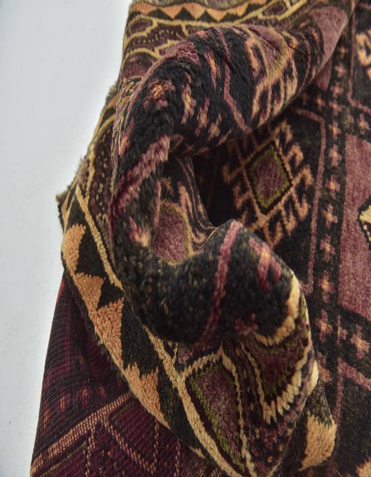 Detail image of 4' 4 x 9'  Hand Knotted Shiraz-Lori Persian Wool Runner Rug