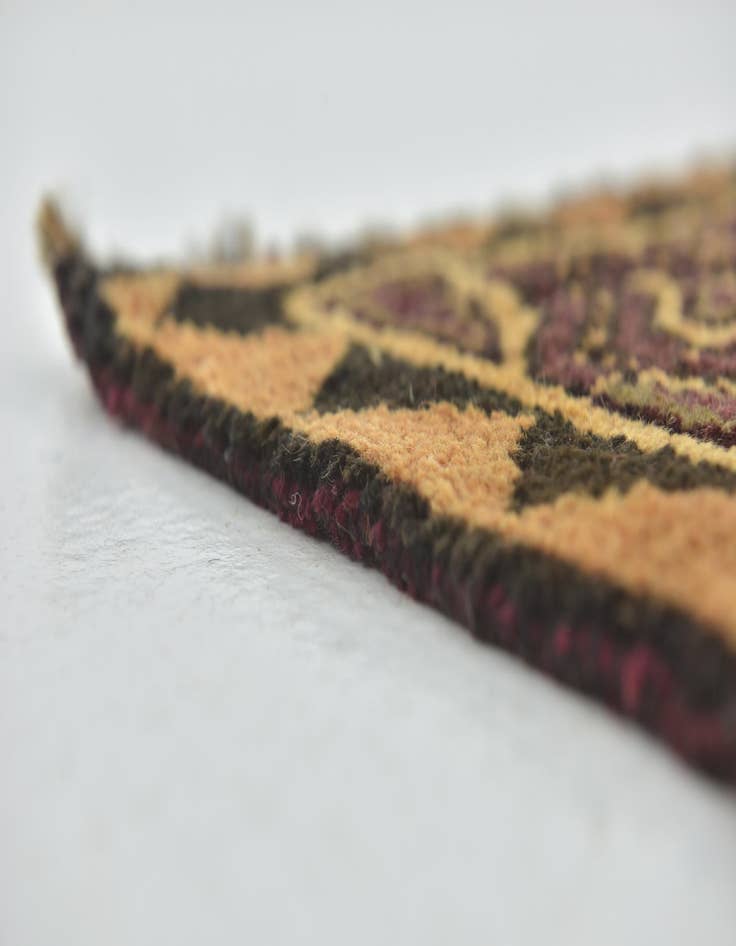 Detail image of 4' 4 x 9'  Hand Knotted Shiraz-Lori Persian Wool Runner Rug