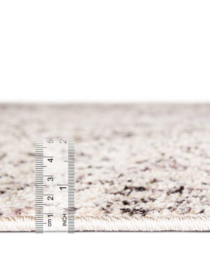 Detail image of 7' 10 x 7' 10 Angelica Square Rug