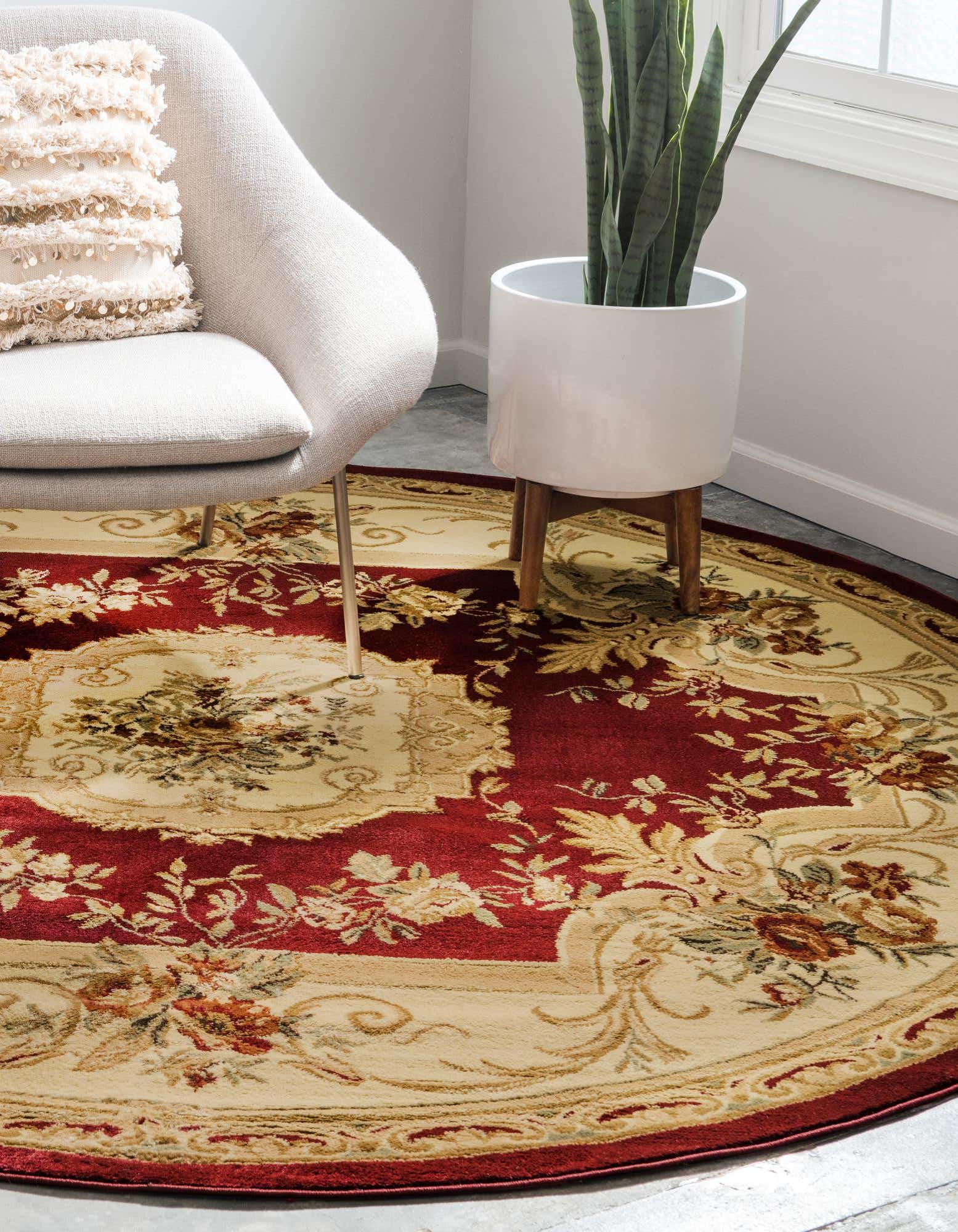 Red 7' x 7' Classic Aubusson Round Rug