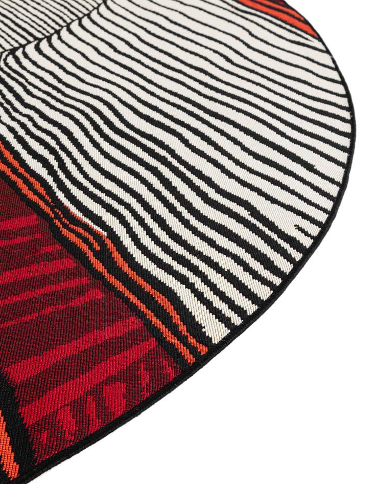 Detail image of 5' x 5' Easy-Clean Modern Indoor / Outdoor Round Rug