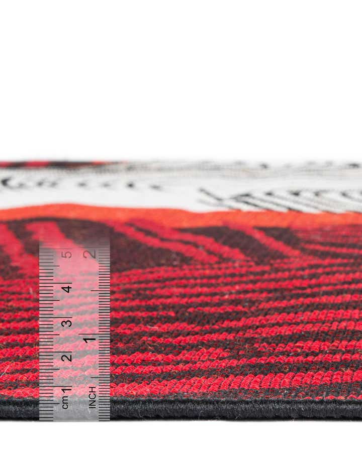 2' 7 x 10' Easy-Clean Modern Indoor / Outdoor Runner Rug