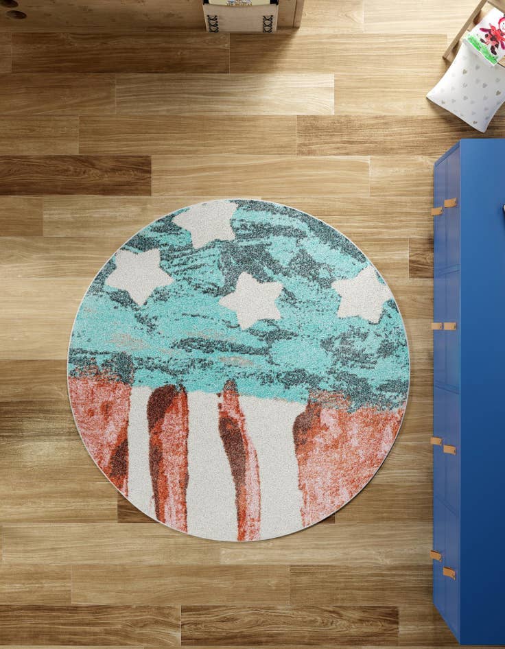 Detail image of 3' 3 x 3' 3 American Flag Whimsy Kids Round Rug