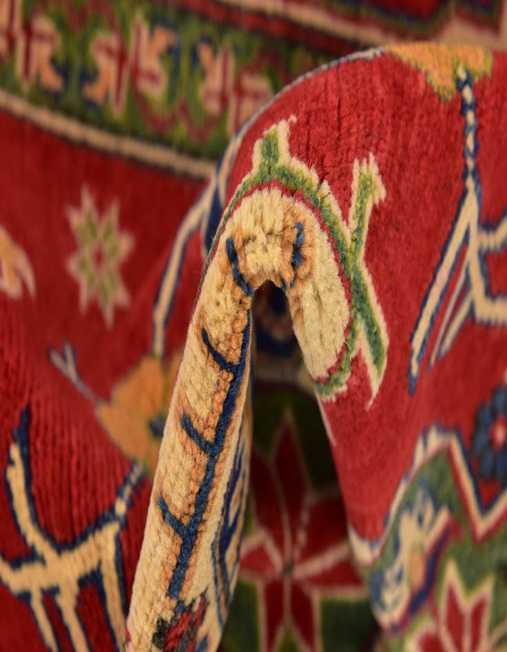 Detail image of 5' 7 x 5' 7  Hand Knotted Kazak Octagon Rug