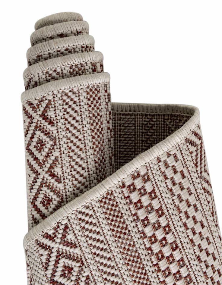 Detail image of 5' 3 x 5' 3 Washable Ribbon Indoor / Outdoor Octagon Rug