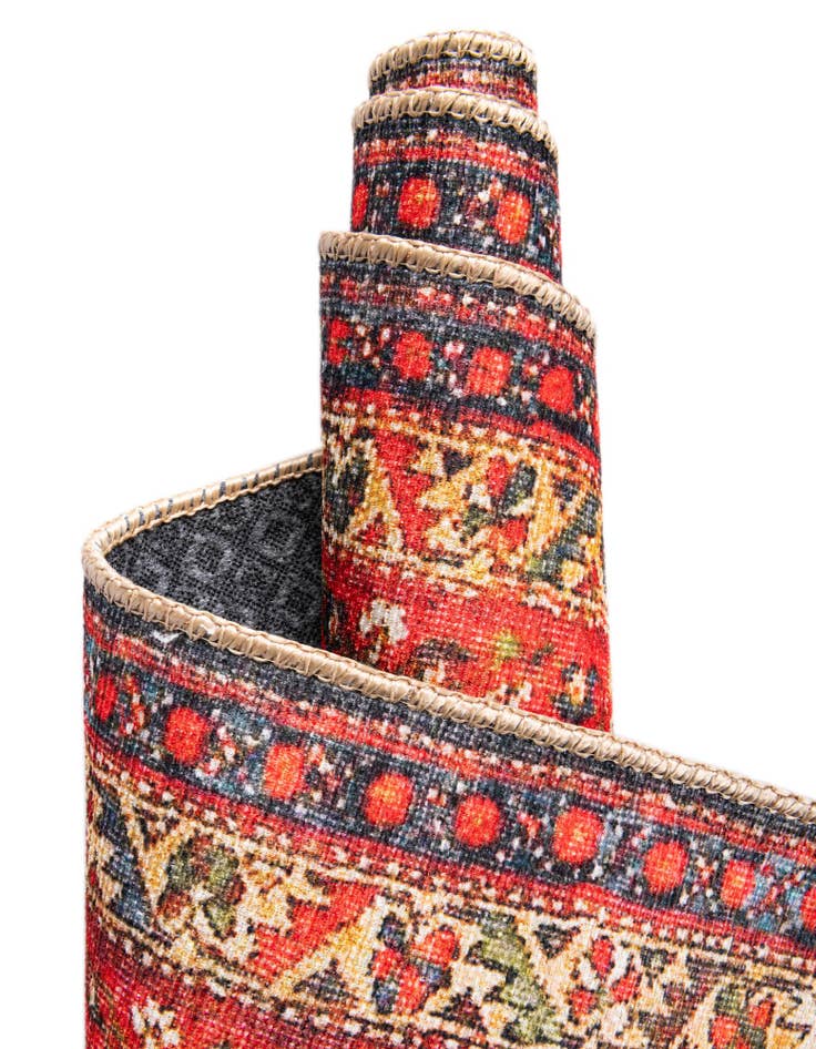 Detail image of 7' 6 x 7' 6 Washable Timeless Octagon Rug