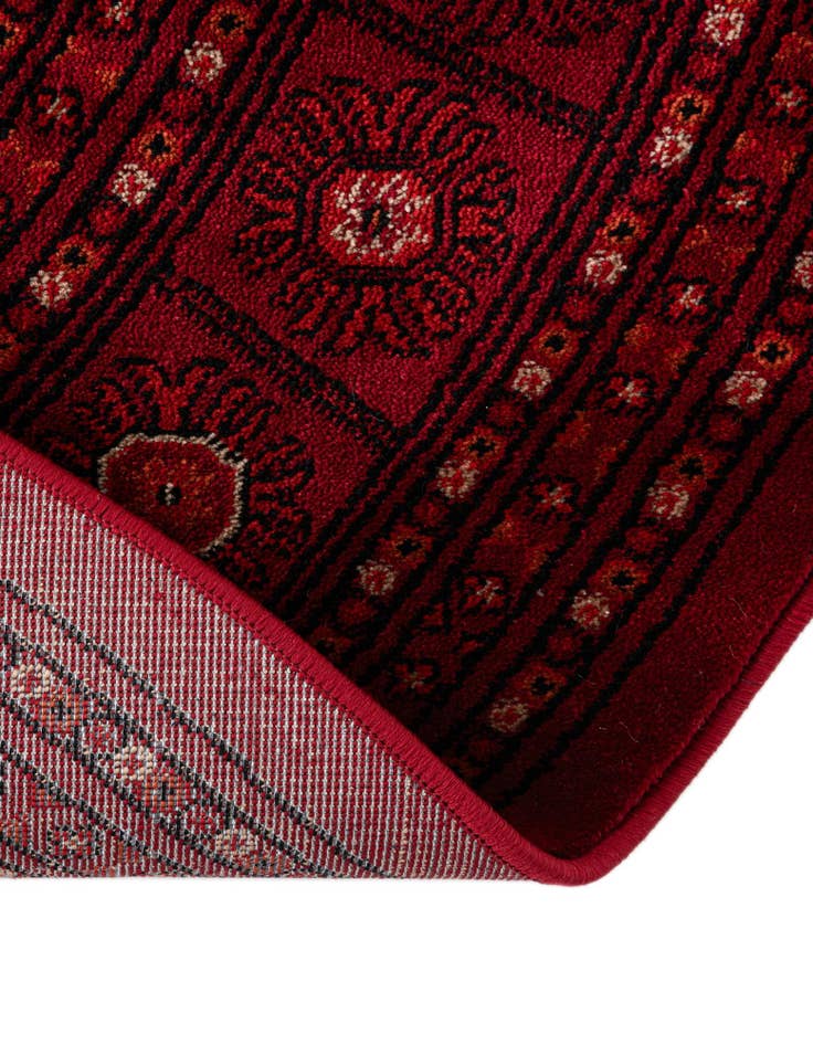 Detail image of 4' 1 x 6' 1 Bokhara Oval Rug