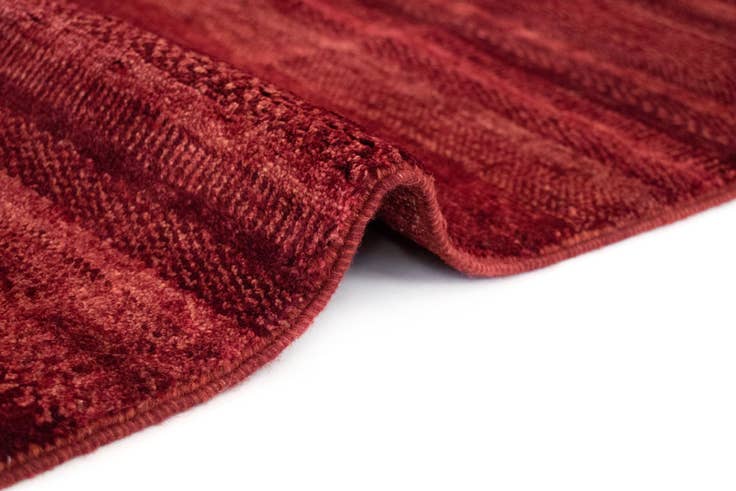 Detail image of 6' 7 x 9' 5 Aatish Wool Rug